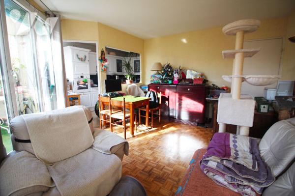 Appartement T3 agréable de 70m2 (Carrez) avec sa belle terrasse de 7m2, quartier Gèze (15e, Calade)