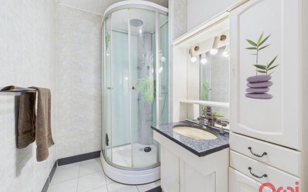 Appartement à vendre    3 pièces • 70 m2 Hoenheim