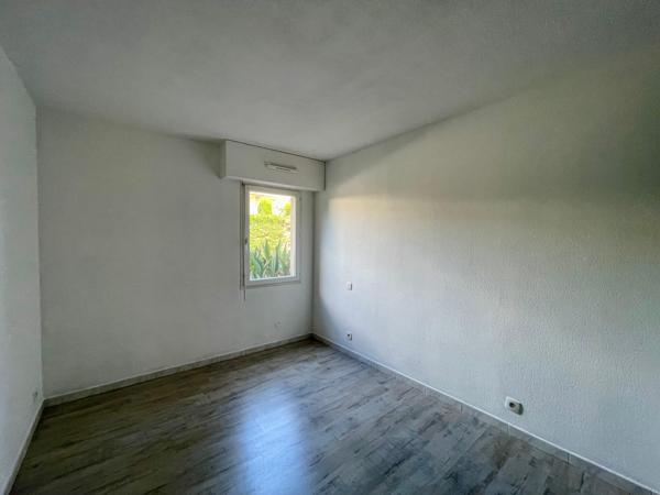 Saint-Raphaël proche centre-appartement T4 de 83m2 avec jardin