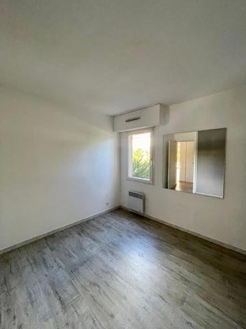 Saint-Raphaël proche centre-appartement T4 de 83m2 avec jardin