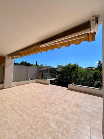 Saint-Raphaël proche centre-appartement T4 de 83m2 avec jardin