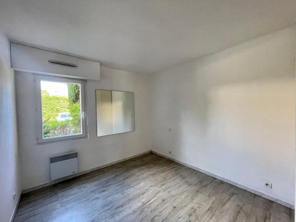 Saint-Raphaël proche centre-appartement T4 de 83m2 avec jardin