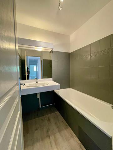 Saint-Raphaël proche centre-appartement T4 de 83m2 avec jardin