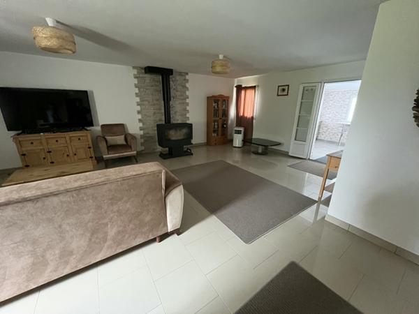 Maison à vendre |  Le Pont-Chrétien-Chabenet |  3 pièces | 125 m²