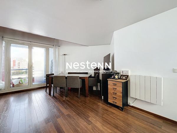 Appartement Saint Ouen Sur Seine 5 pièce(s) 108 m2 - Mairie de Saint Ouen - Metro 14 et 13 - Commerces et Transports
