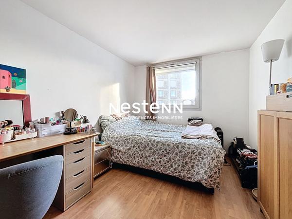 Appartement Saint Ouen Sur Seine 5 pièce(s) 108 m2 - Mairie de Saint Ouen - Metro 14 et 13 - Commerces et Transports