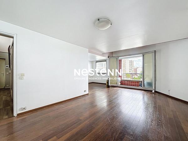 Appartement Saint Ouen Sur Seine 5 pièce(s) 108 m2 - Mairie de Saint Ouen - Metro 14 et 13 - Commerces et Transports