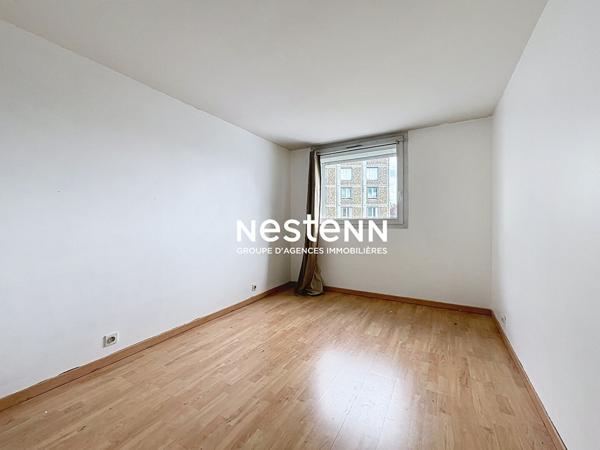 Appartement Saint Ouen Sur Seine 5 pièce(s) 108 m2 - Mairie de Saint Ouen - Metro 14 et 13 - Commerces et Transports