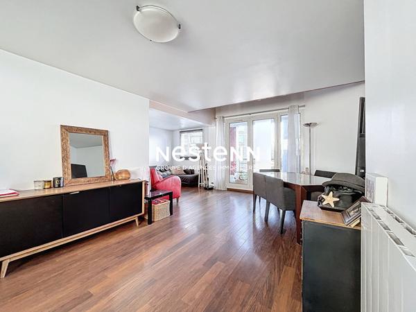 Appartement Saint Ouen Sur Seine 5 pièce(s) 108 m2 - Mairie de Saint Ouen - Metro 14 et 13 - Commerces et Transports