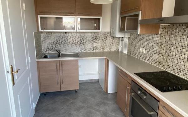 Appartement à louer    3 pièces • 68,96 m2 Saint-Denis