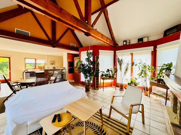 Maison - 6 pièces - 147 m²