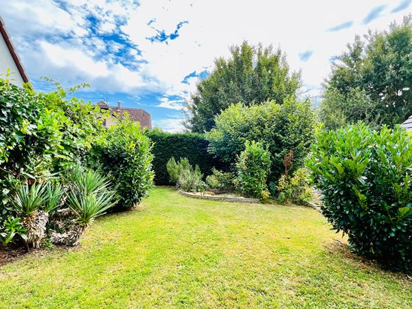 Maison - 6 pièces - 147 m²