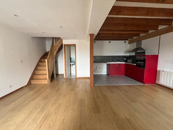 Maison 3 pièces à louer Lésigny - 86270 / Réf: 673