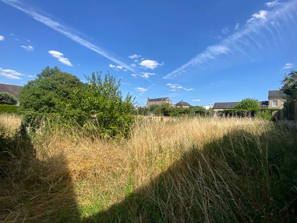 Terrain exceptionnel de 1566 m² à Caudebec-lès-Elbeuf à vendre - Réf. 3282