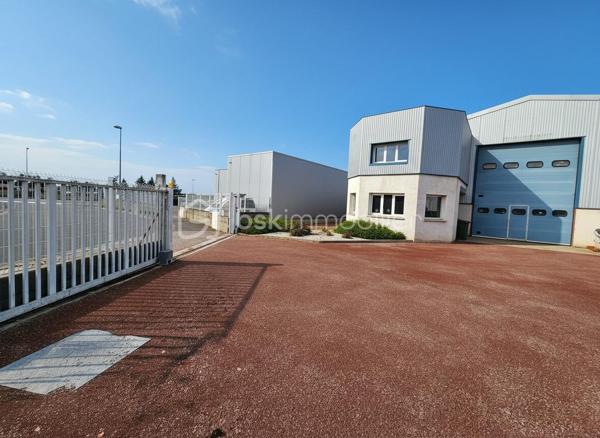 Local d'activités de 770 m²