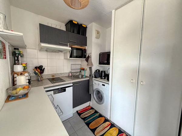 17200 ROYAN ROYAN