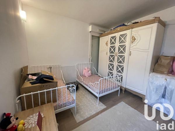 Appartement 3 pièces de 60 m² à Savigny-le-Temple (77176)