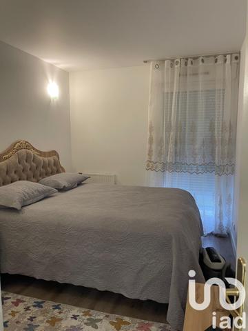 Appartement 3 pièces de 60 m² à Savigny-le-Temple (77176)