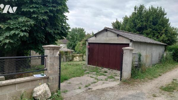 MAISON BON ETAT AVEC JARDIN ET GARAGE