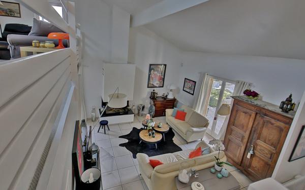 Maison à vendre    6 pièces • 128,31 m2 Fontaines-Saint-Martin