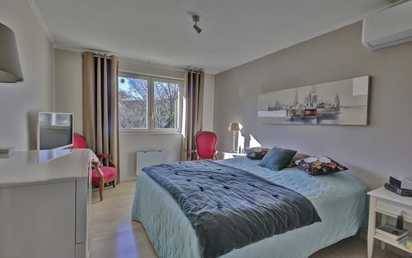 Maison à vendre    6 pièces • 128,31 m2 Fontaines-Saint-Martin