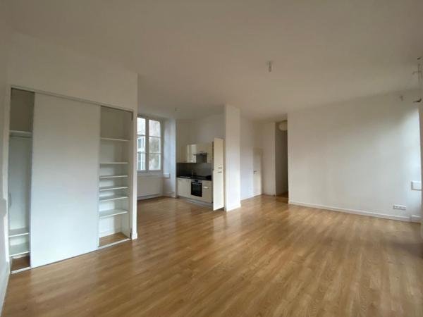 PROCHE PREFECTURE T4 LUMINEUX,  
Nantes 44000