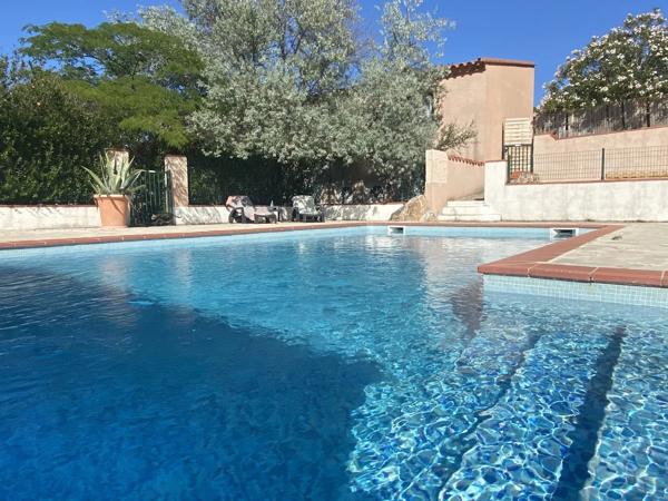 ENSEMBLE DE GITES, 3.68ha PYRENEES ORIENTALES