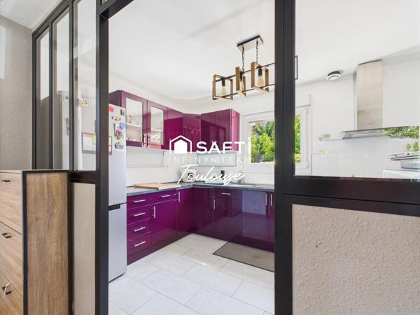 Villa duplex de 1991 avec jardin et garage. Quartier Naspe Selery. 3 chambres Proche école