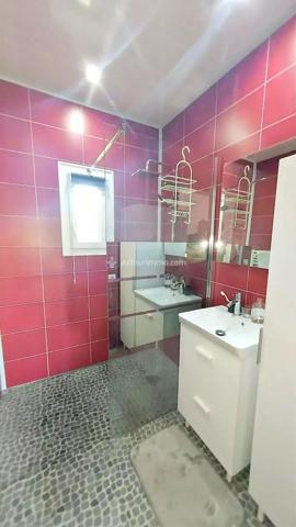 Vente                                                      Maison
                        
                     5 pièces                      130 m2                     à Castres