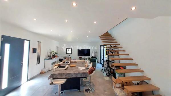 Vente                                                      Maison
                        
                     5 pièces                      130 m2                     à Castres