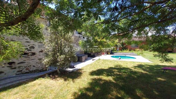Vente                                                      Maison
                        
                     5 pièces                      130 m2                     à Castres