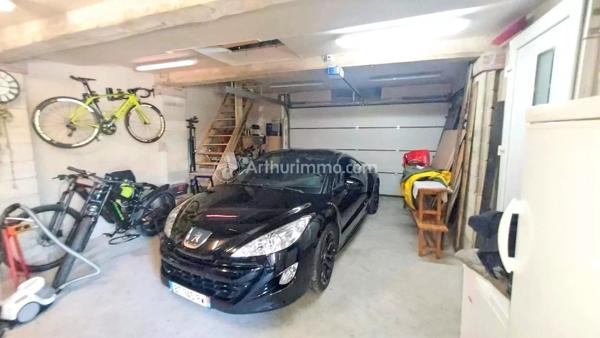 Vente                                                      Maison
                        
                     5 pièces                      130 m2                     à Castres