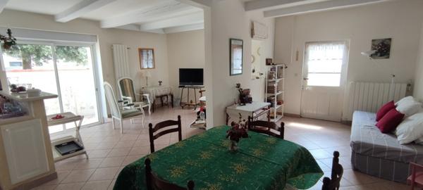 Maison  5 pièce(s)  3 chambre(s)  90 m²