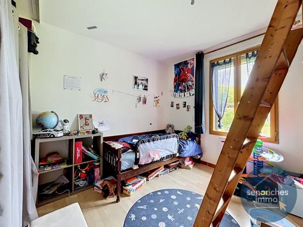 PAVILLON DE PLAIN-PIED 4 CHAMBRES – 100 M² HABITABLES – TERRAIN DE 2 244 M² – ENVIRONNEMENT CALME ET VERDOYANT