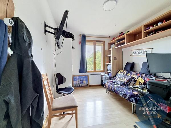 PAVILLON DE PLAIN-PIED 4 CHAMBRES – 100 M² HABITABLES – TERRAIN DE 2 244 M² – ENVIRONNEMENT CALME ET VERDOYANT