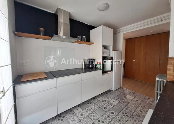 Vente                                                      Appartement
                        
                     3 pièces                      76 m2                     à Toulouse