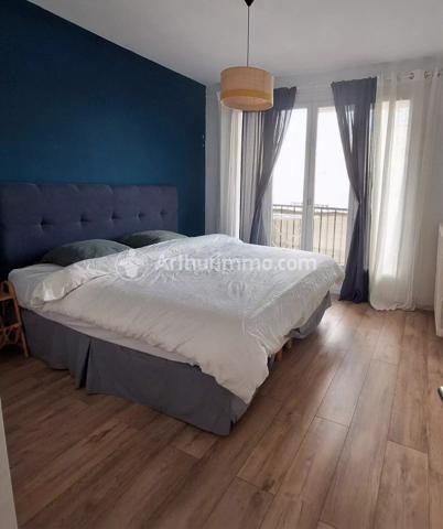 Vente                                                      Appartement
                        
                     3 pièces                      76 m2                     à Toulouse
