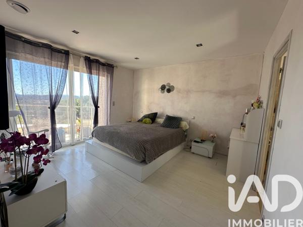 Maison à vendre 5 pièces 190 m² Le Cannet-des-Maures