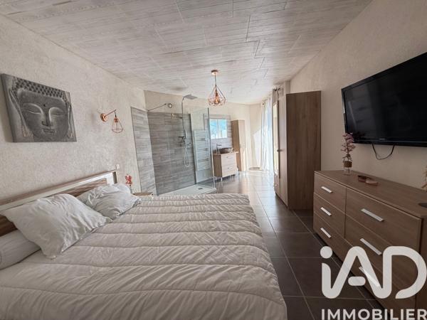 Maison à vendre 5 pièces 190 m² Le Cannet-des-Maures