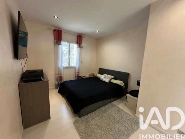 Maison à vendre 5 pièces 190 m² Le Cannet-des-Maures
