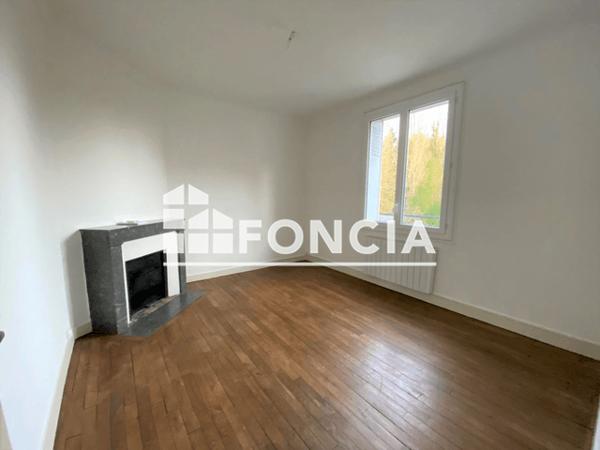 Location Appartement 2 pièces 48.02 m² - 26 RUE DE L'ILE NEUVE Saumur 49400