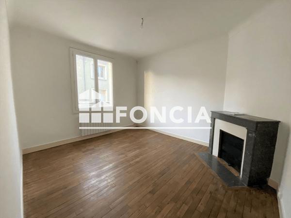 Location Appartement 2 pièces 48.02 m² - 26 RUE DE L'ILE NEUVE Saumur 49400