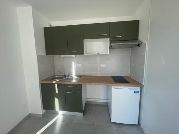 LOCATION T2 MEUBLE OLEMPS SANS FRAIS D'AGENCE