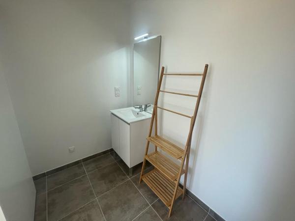 LOCATION T2 MEUBLE OLEMPS SANS FRAIS D'AGENCE