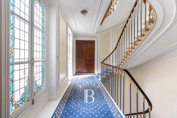 Paris 8ème, Appartement 4 Chambres -  253 m² à vendre