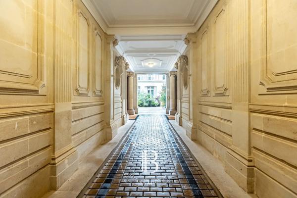 Paris 8ème, Appartement 4 Chambres -  253 m² à vendre