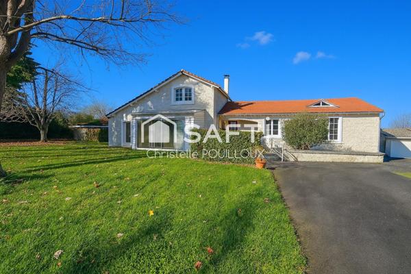 Maison 3 chambres, magnifique jardin, 3 garages