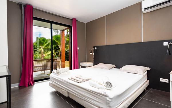 Maison à vendre    5 pièces •  Le Vauclin