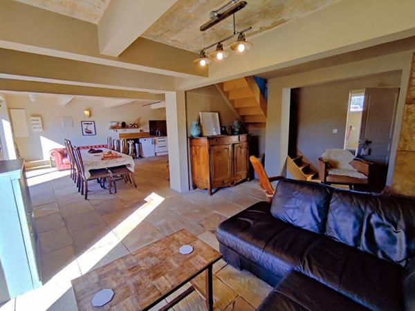 Demeure  8 pièce(s) 239 m2