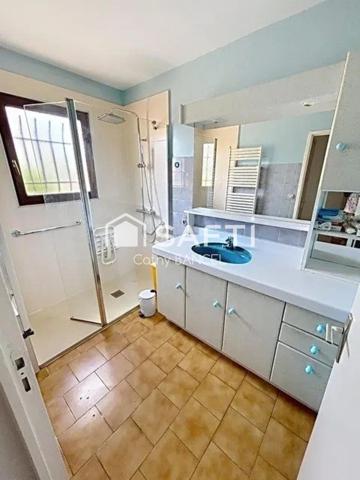 Rare sur le secteur : maison 4 faces avec jardin sans vis à vis